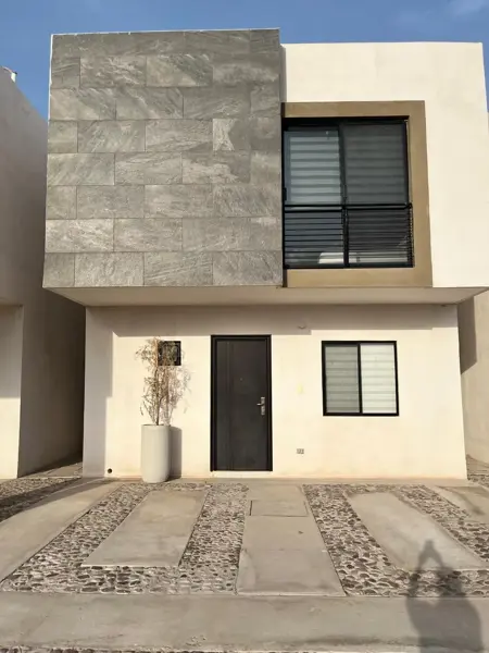 Casa en venta en Nogalera Residencial, Gómez Palacio — foto 2 de 11