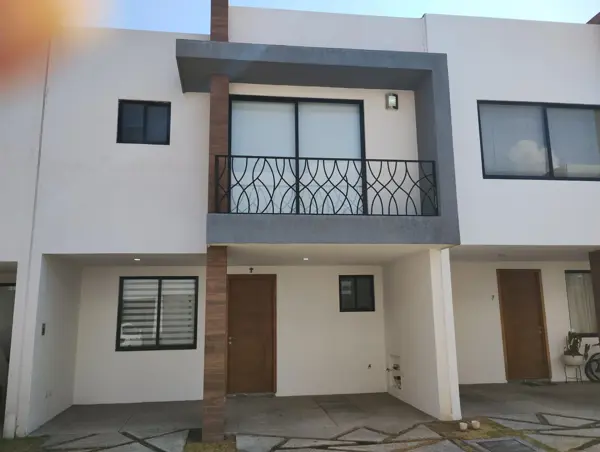 Renta de Casa en San Pedro Cholula, Puebla, con Balcón y Roof Garden