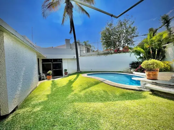 Casa en Palmira | Residencia de Una Planta con Alberca y Jardín