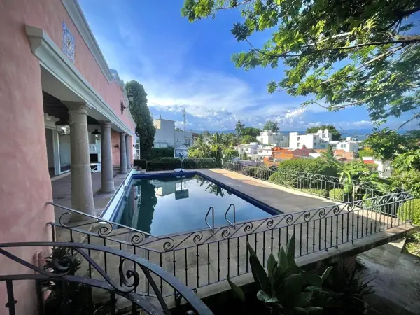 Casa en venta en Lomas de Atzingo, Cuernavaca — foto 2 de 32