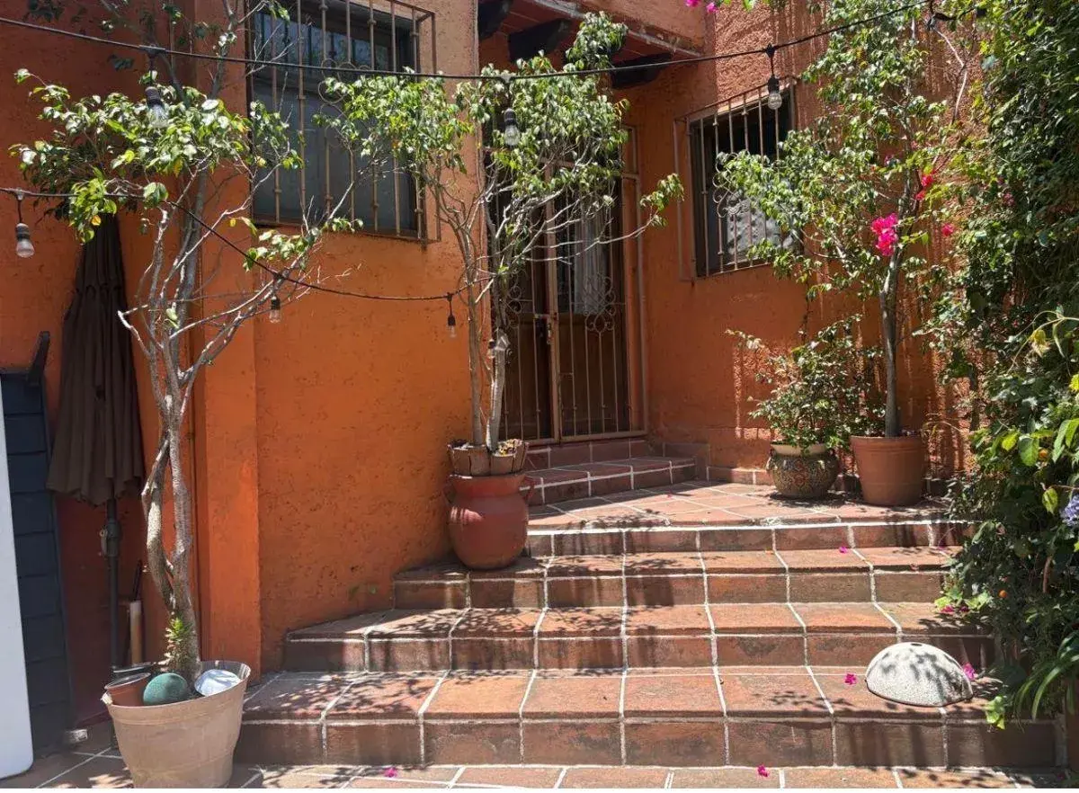 Casa en renta en Rancho Cortes, Cuernavaca — foto 1 de 42