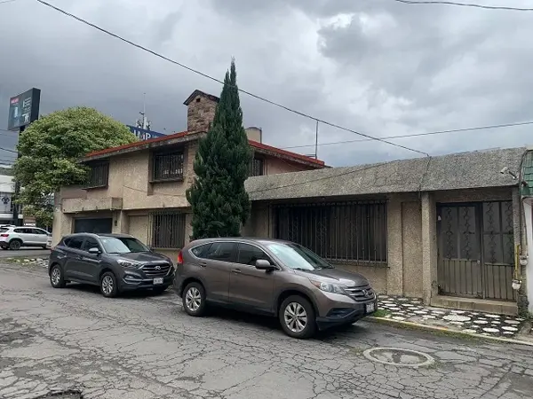 Casa en venta en Comision Federal de Electricidad, Toluca — foto 2 de 28