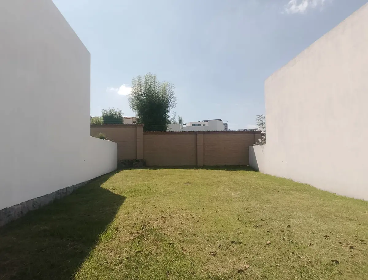 Terreno en venta en Lomas de Angelópolis, San Andrés Cholula — foto 1 de 6
