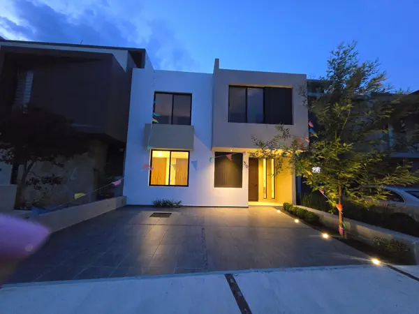 VENTA DE CASA CAÑADAS DEL ARROYO, CORREGIDORA, QUERÉTARO