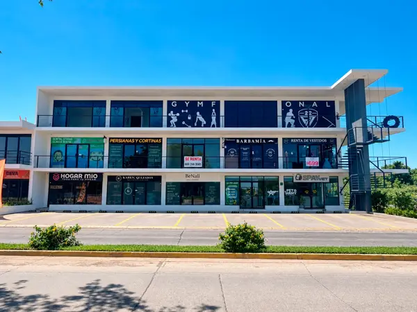 SE RENTA LOCAL EN PLAZA – HACIENDA DEL SEMINARIO