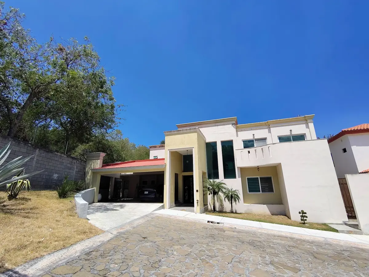 Casa en venta en El Pueblito de Santiago, Santiago — foto 1 de 35
