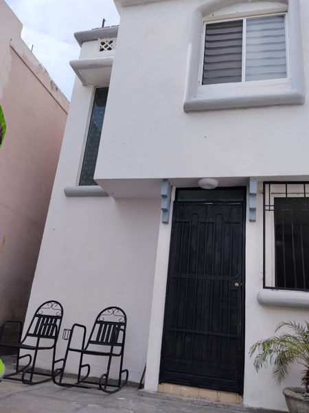 Casa en venta en Jardines de Santa Catarina, Santa Catarina — foto 2 de 9