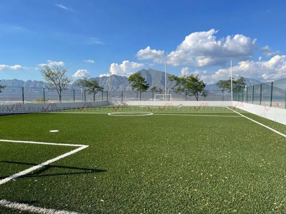Terreno en venta en La Montaña, García — foto 1 de 12