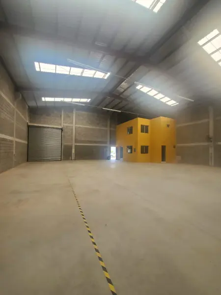 Bodega en renta en Magna Industrial Park, Santa Catarina — foto 2 de 8