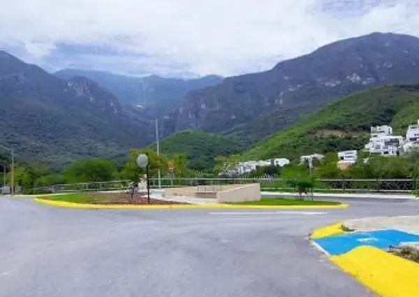 Terreno en Venta en Sierra Alta, Monterrey, Nuevo León 3
