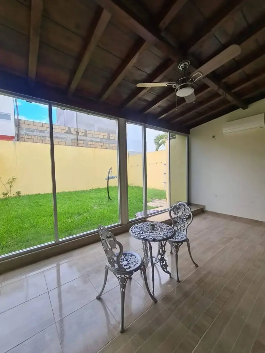 Casa en renta en Puerta Magna, Centro — foto 1 de 18
