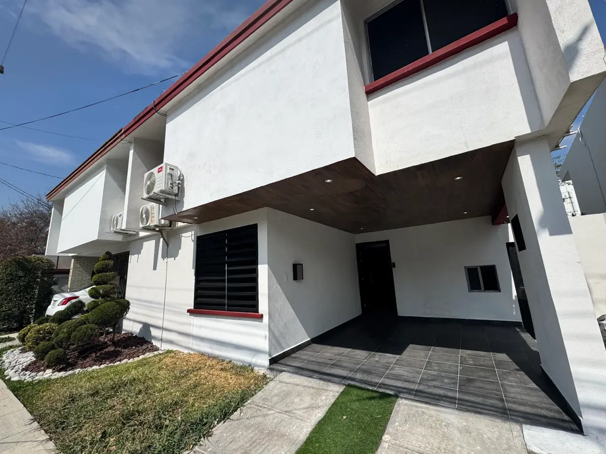 Casa en renta en Del Valle, San Pedro Garza García — foto 1 de 7