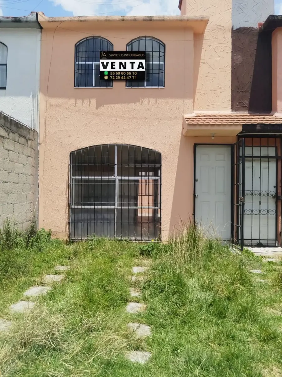 Casa en venta en Los Sauces IV, Toluca — foto 1 de 12