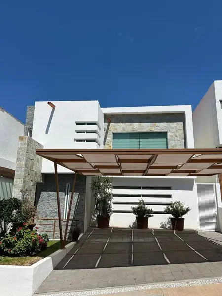 CASA EN VENTA EN LOMAS DE JURIQUILLA QUERETARO