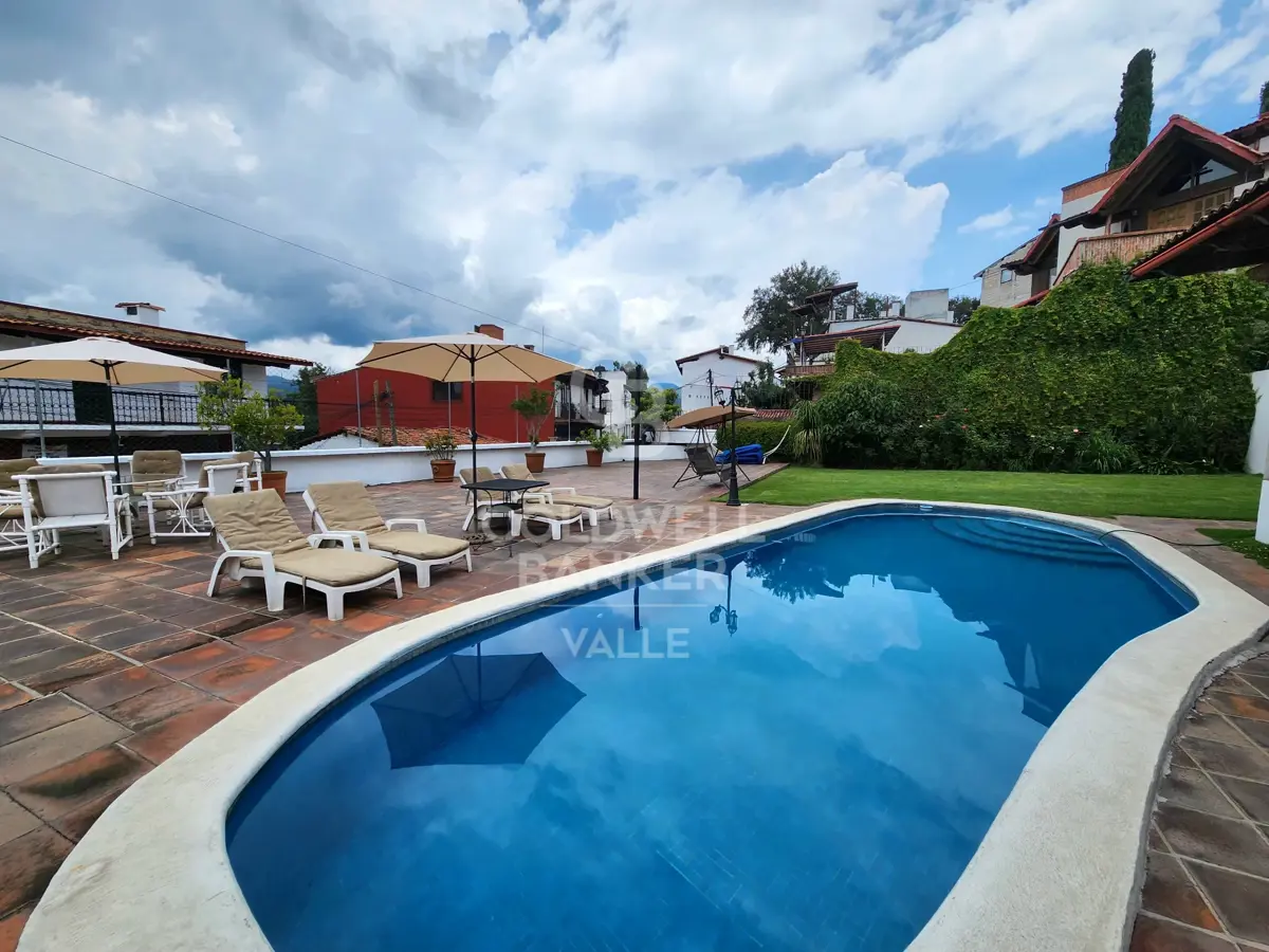 Casa en renta en La Capilla, Valle de Bravo — foto 1 de 39