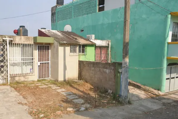 Casa en venta en Jardines de Tlalcualeya, Minatitlán — foto 3 de 9