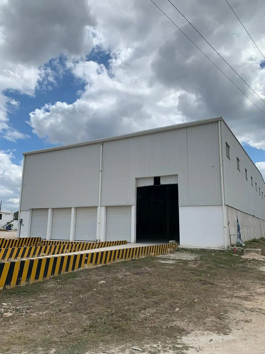 Nave en renta en Teya, Teya — foto 1 de 5