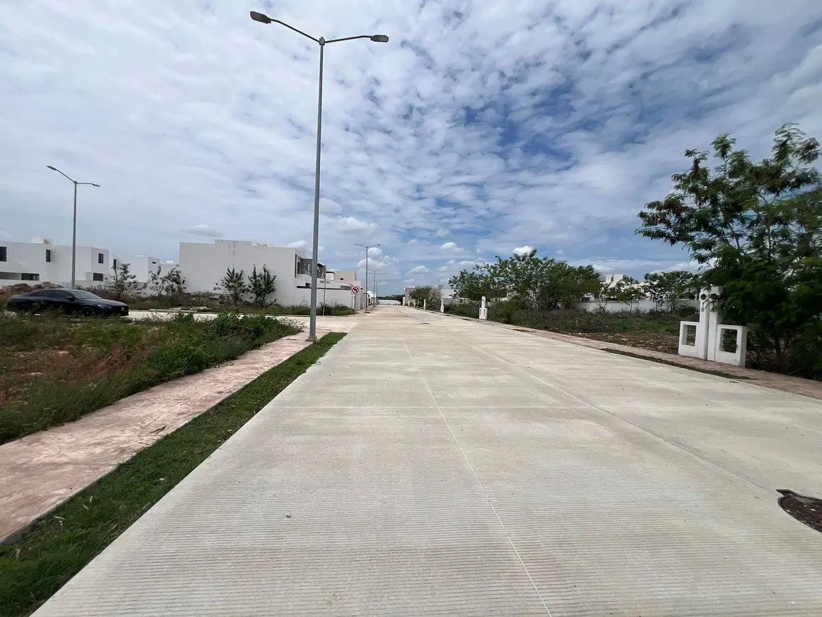 Terreno en venta en Residencial Xcanatún, Mérida — foto 1 de 11