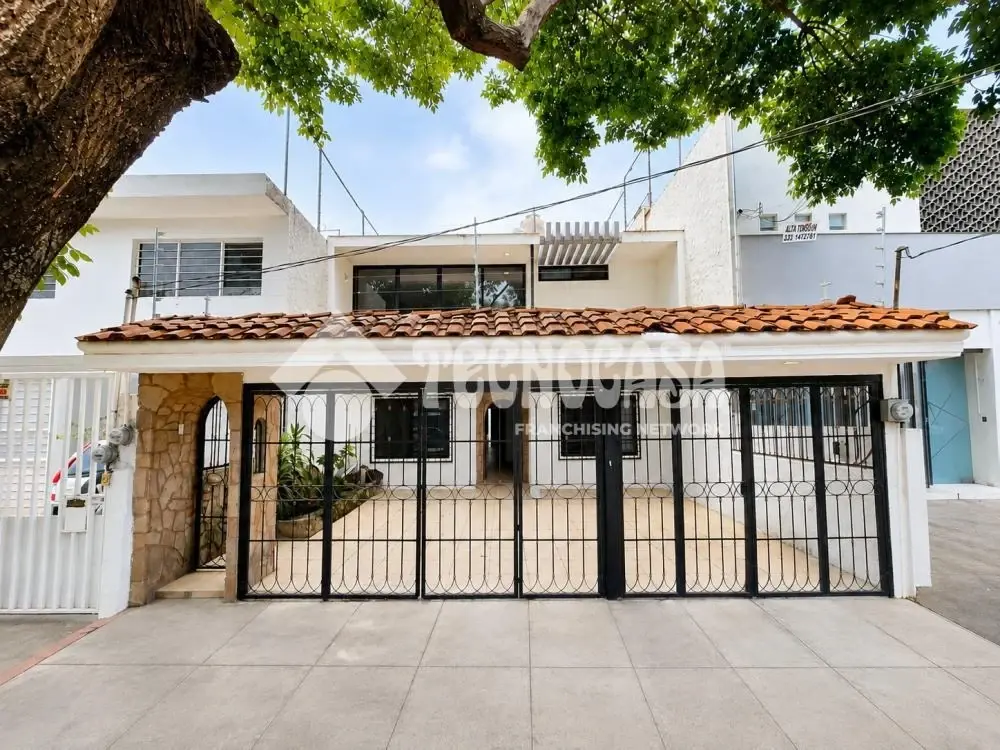 Casa en venta en Chapalita Inn, Zapopan — foto 1 de 14