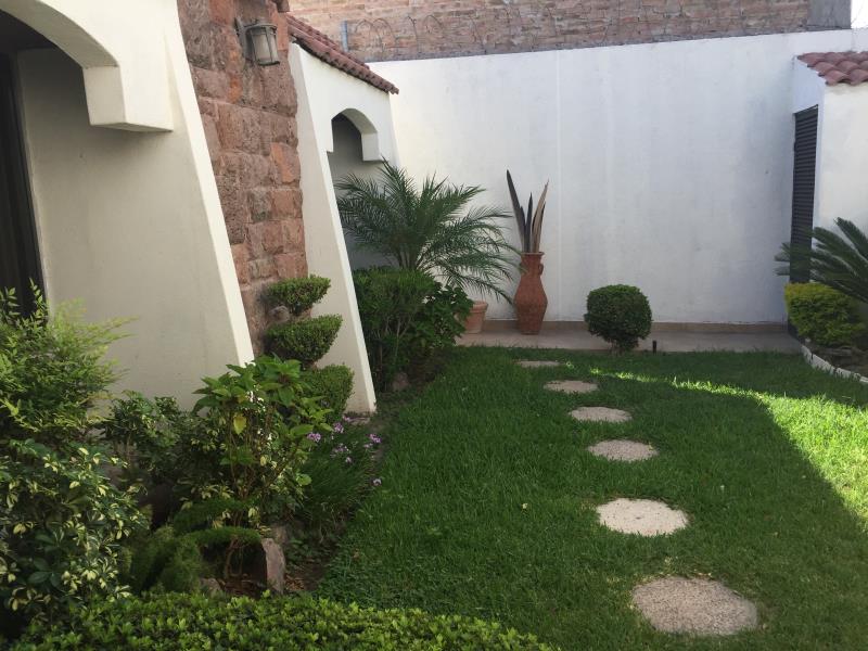 Casa en renta en San Isidro, Torreón — foto 1 de 23