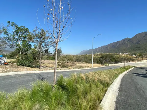 Terreno en venta en El Yerbaniz, Santiago — foto 3 de 12