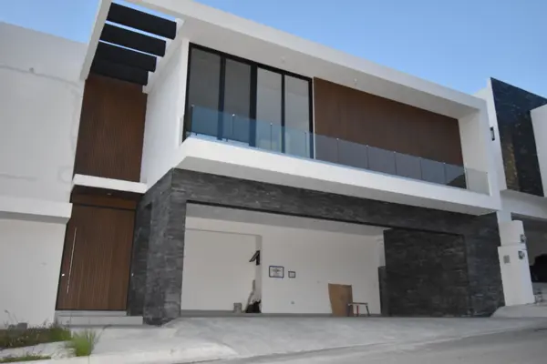 Casa en venta en El Uro, Monterrey — foto 2 de 26
