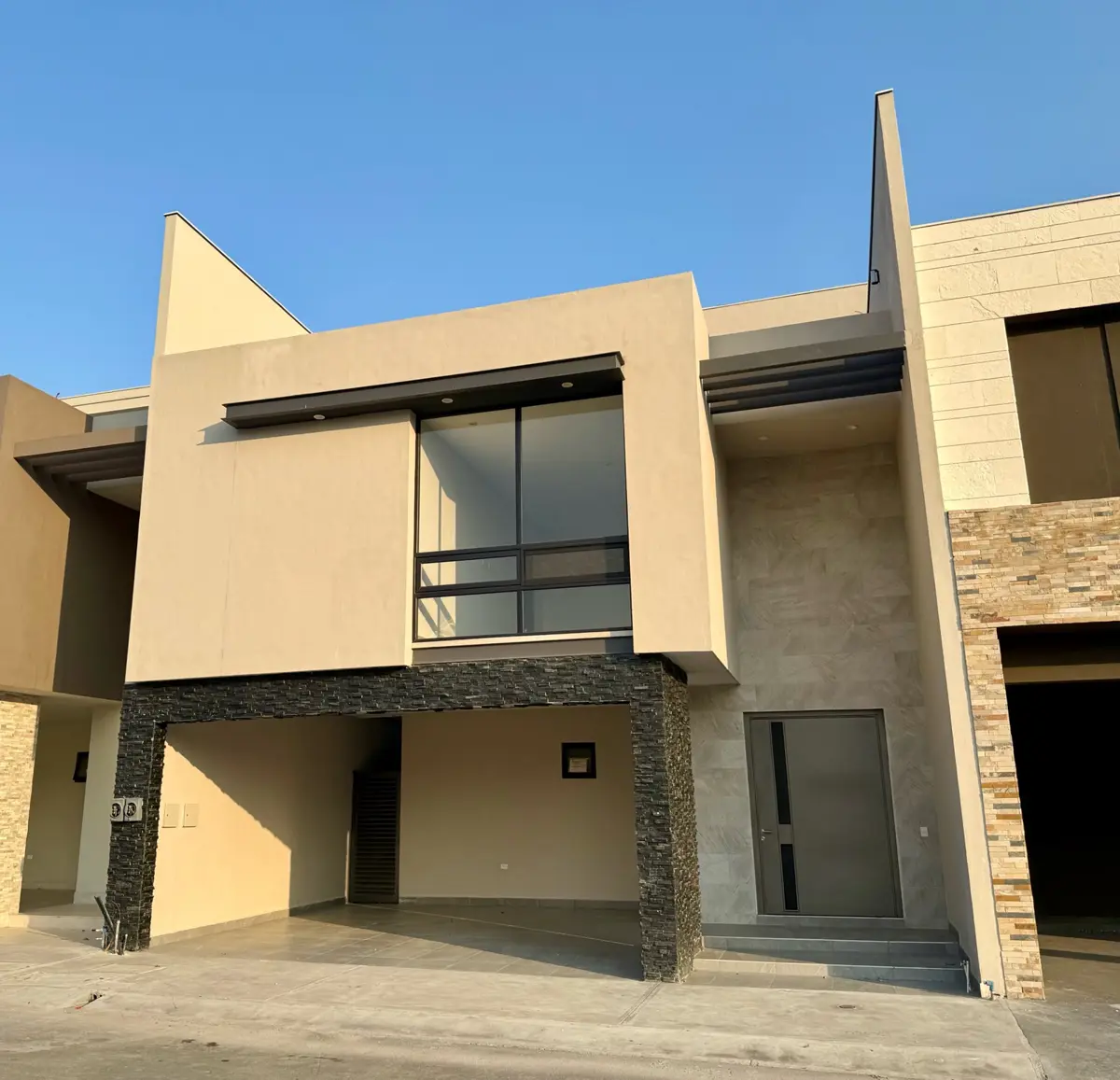 Casa en venta en Los Cristales, Monterrey — foto 1 de 19