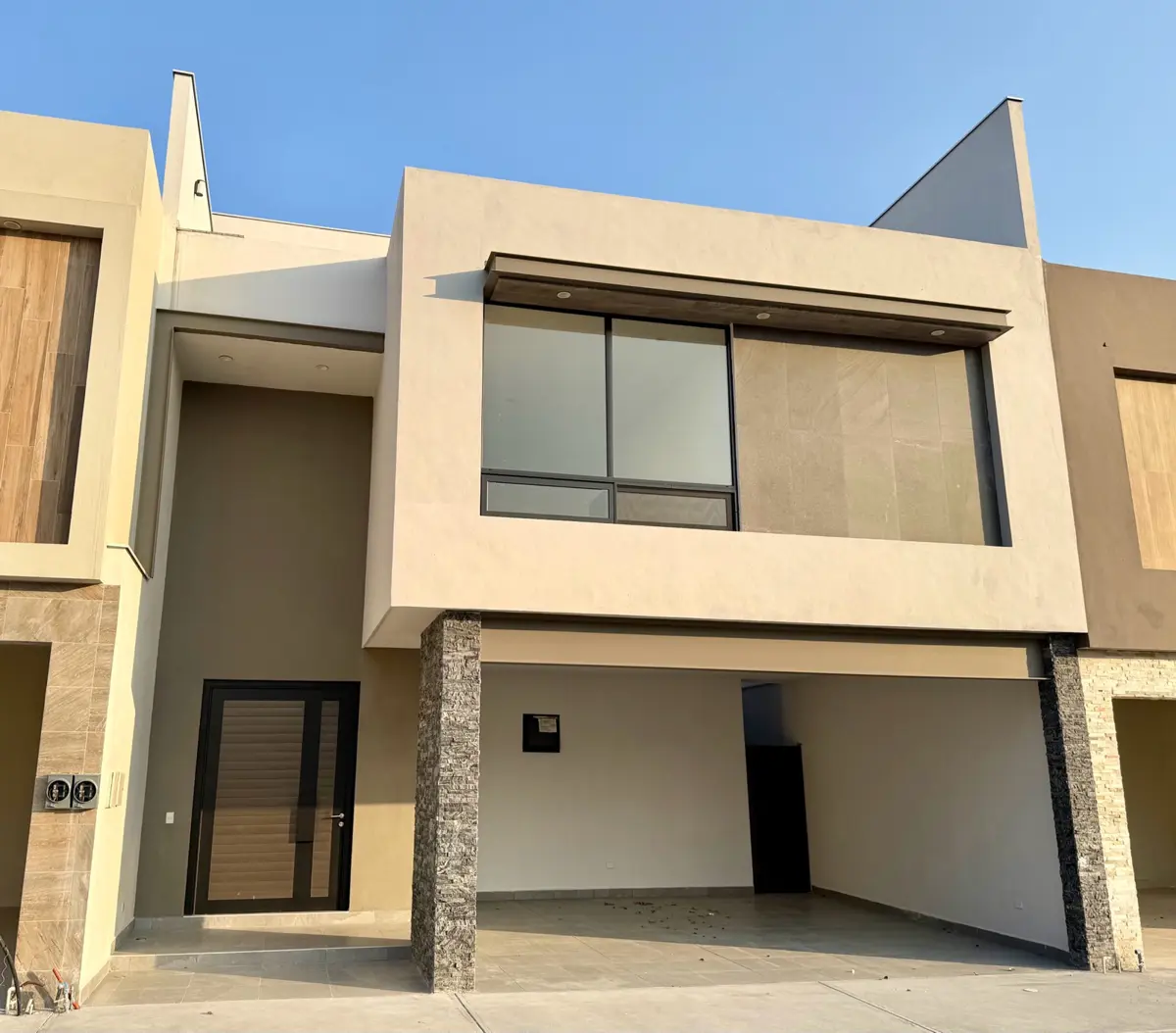 Casa en venta en Los Cristales, Monterrey — foto 1 de 17