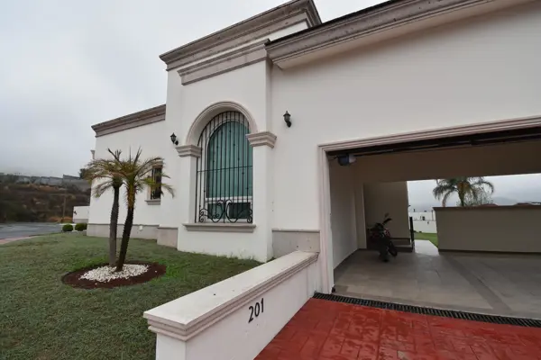 Casa en venta en Bosques de Valle Alto 1er. Sector, Monterrey — foto 2 de 58