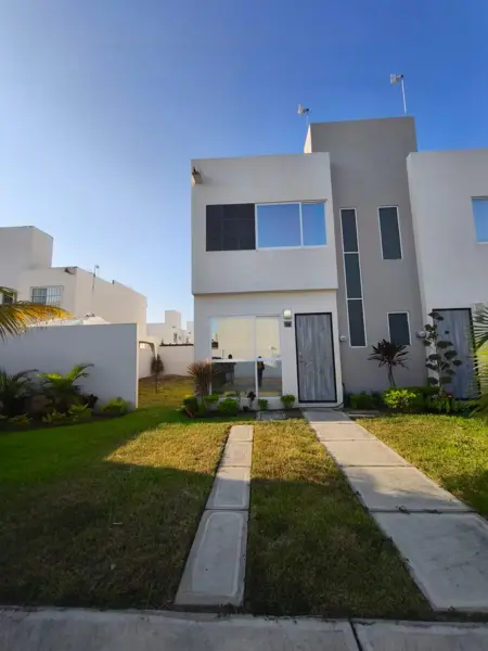 CASA EN RENTA EN PUERTA PARAISO VERACRUZ.
