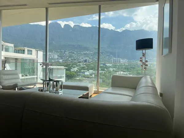 Departamento en venta en Punto Central, San Pedro Garza García — foto 2 de 9