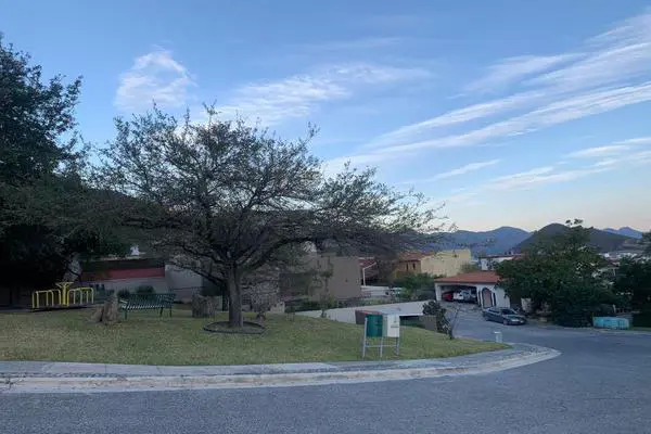 Terreno en venta en 2da y 3ra Etapa, Monterrey — foto 3 de 4