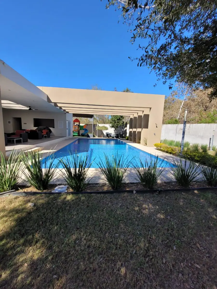 Terreno en venta en Amorada Privada Residencial, Santiago — foto 1 de 7