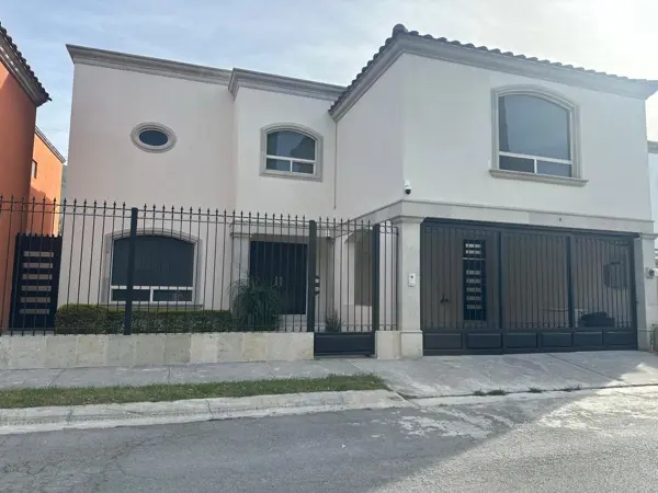 Casa en renta en Villas Canterías, Monterrey, N.L