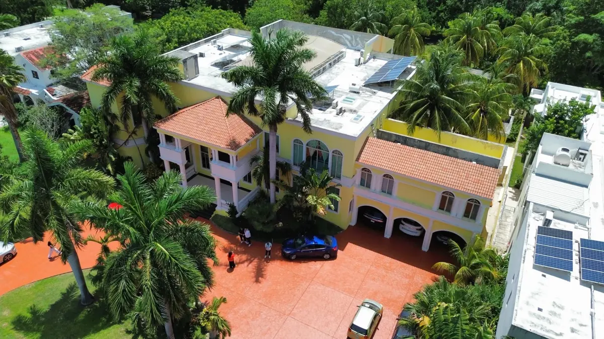 Casa en venta en Club de Golf la Ceiba, Mérida — foto 1 de 15