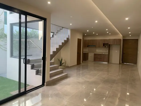 Casa en renta en Residencial de la Sierra, Santa Catarina — foto 2 de 5