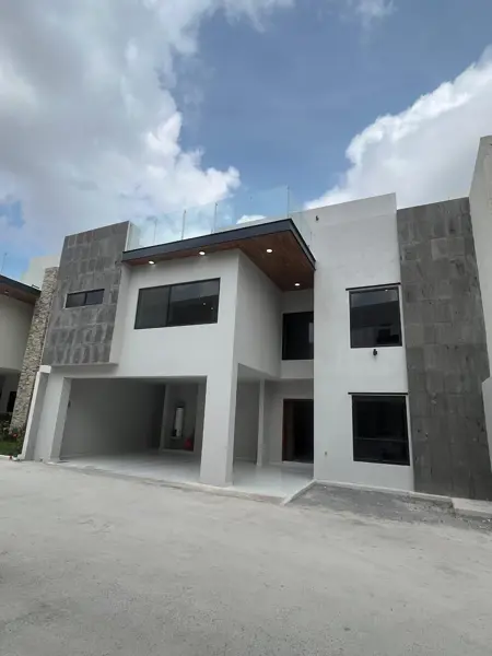 CASA EN VENTA- PRIVADA FREINET
