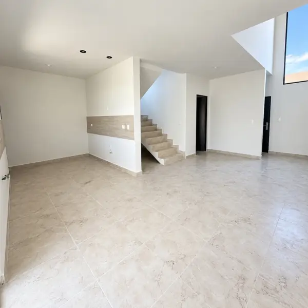 Casa en venta en Brisas Poniente, Saltillo — foto 3 de 14