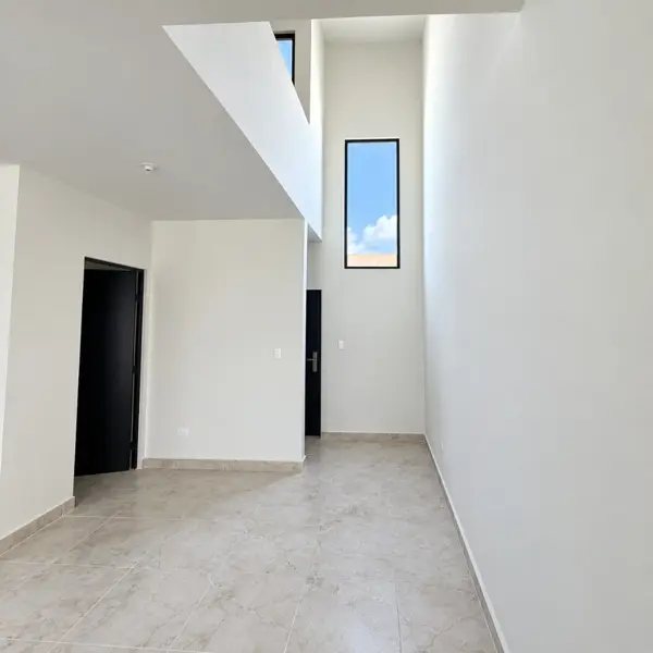 Casa en venta en Brisas Poniente, Saltillo — foto 2 de 14