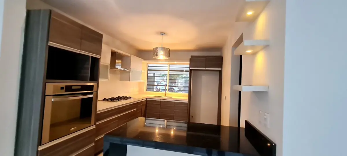 Casa en renta en Cumbres Elite, Monterrey — foto 1 de 31