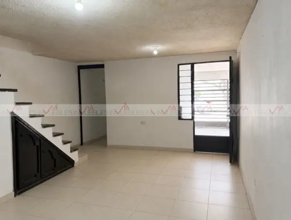 Casa en renta en Miravista, General Escobedo — foto 3 de 12