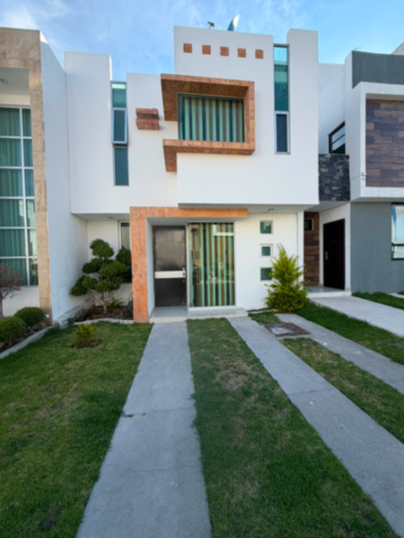 CASA AMUEBLADA 3 RECAMARAS TOTALMENTE EQUIPADA PACHUCA