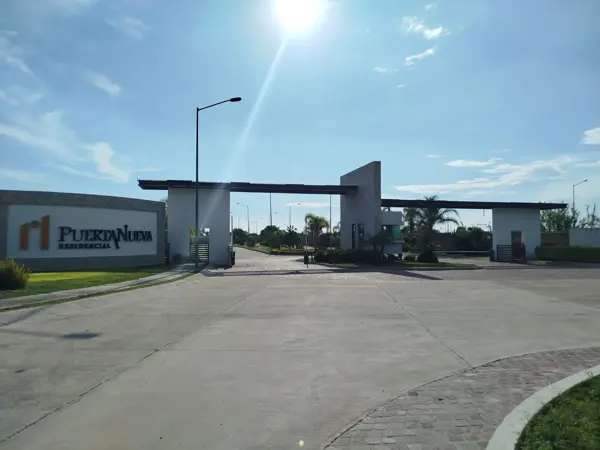 CASA NUEVA EN VENTA FRACCIONAMIENTO PUERTA NUEVA CELAYA.