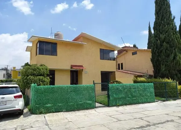 Casa en venta en San Jeronimo Chicahualco, Metepec, México
