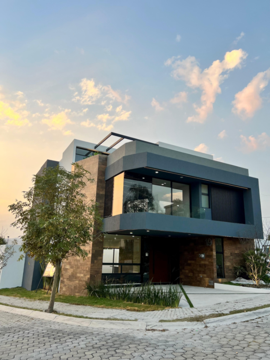 Casa en venta en Lomas de Angelópolis, San Andrés Cholula — foto 1 de 26