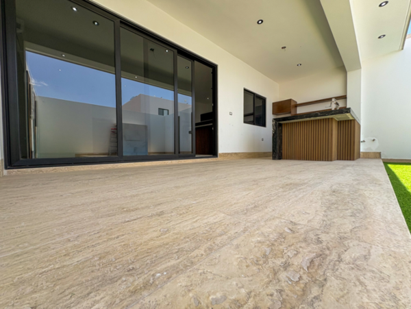 Casa en venta en Los Portales, Torreón — foto 2 de 36