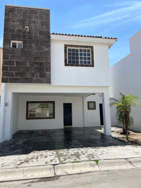 Casa en venta en circuito del piñon. Palma Real  Viñedos PRIMER SECTOR