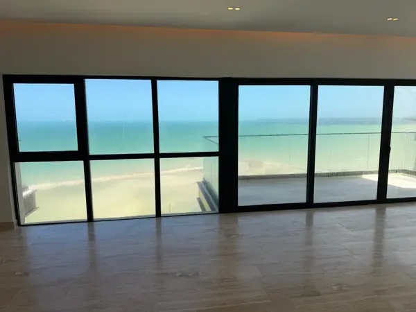 PENTHOUSE EN VENTA EN YUCALPETEN RESOT MARINA, en la playa