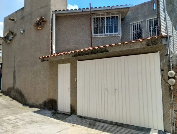 Casa sola al norte de Cuernavaca