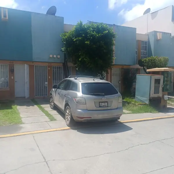 Casa en Venta en Los Héroes II, Puebla – Excelente Ubicación y Precio Asequible